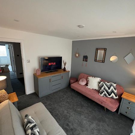 House Sleeps 8. 2Bedrooms & Sofa Beds In Sitting Room Bath Luaran gambar
