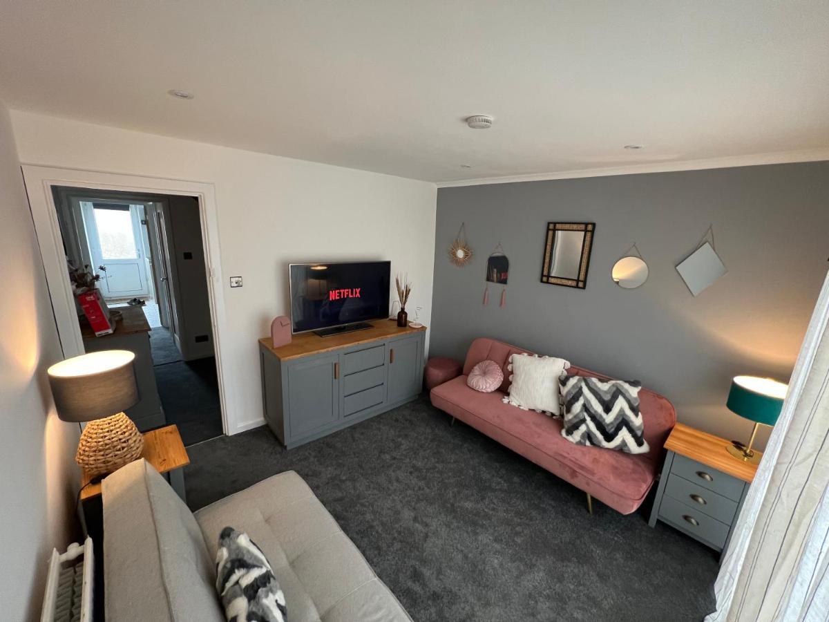 House Sleeps 8. 2Bedrooms & Sofa Beds In Sitting Room Bath Luaran gambar