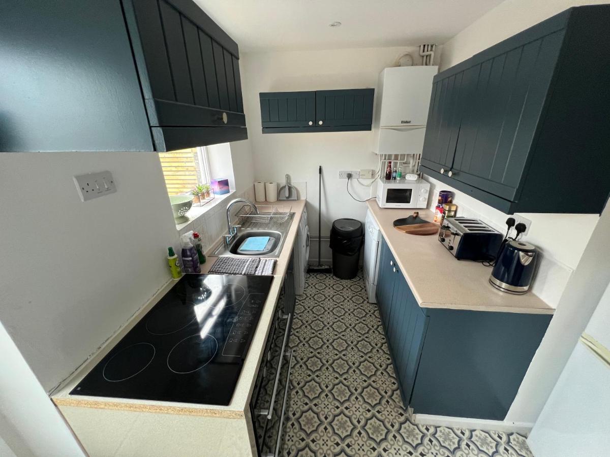 House Sleeps 8. 2Bedrooms & Sofa Beds In Sitting Room Bath Luaran gambar